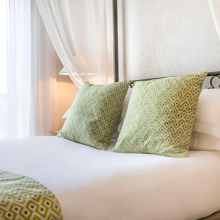 阿勒山迪亚别墅酒店 酒店 4*