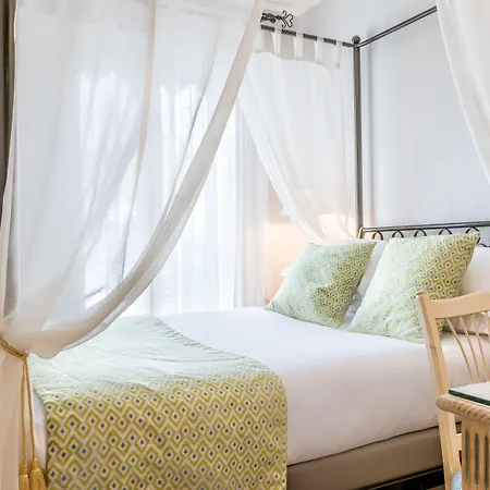 阿勒山迪亚别墅酒店