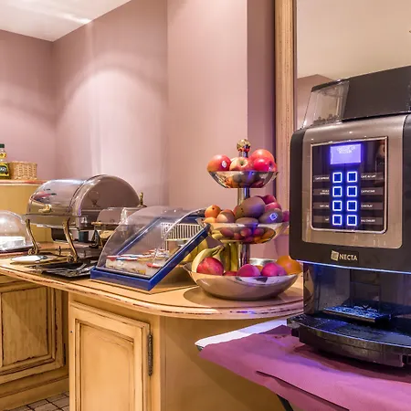 Alessandra Hotel 4*