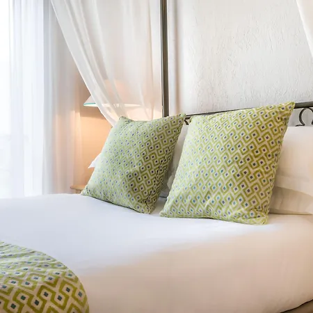 Alessandra Hotel 4*