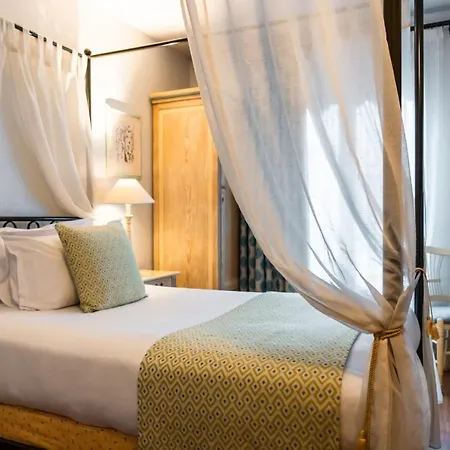 Alessandra Hotel