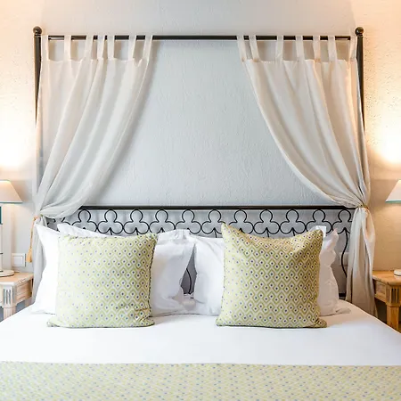 アレッサンドラ パリ