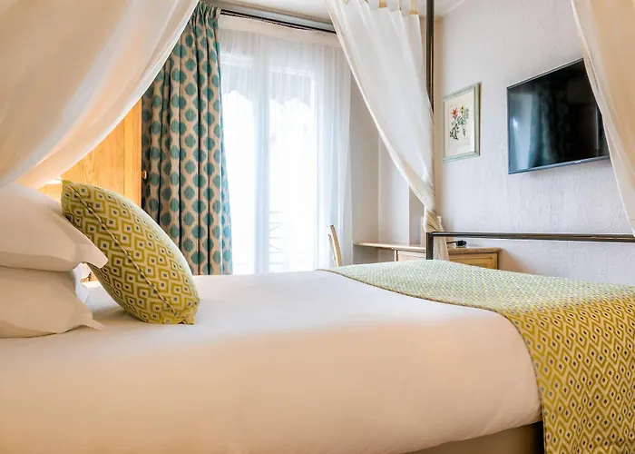 アレッサンドラ パリ