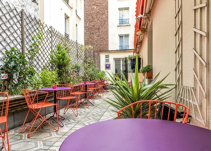 アレッサンドラ ホテル パリ