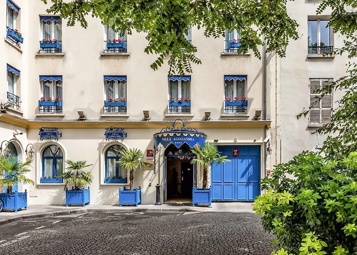 アレッサンドラ パリ